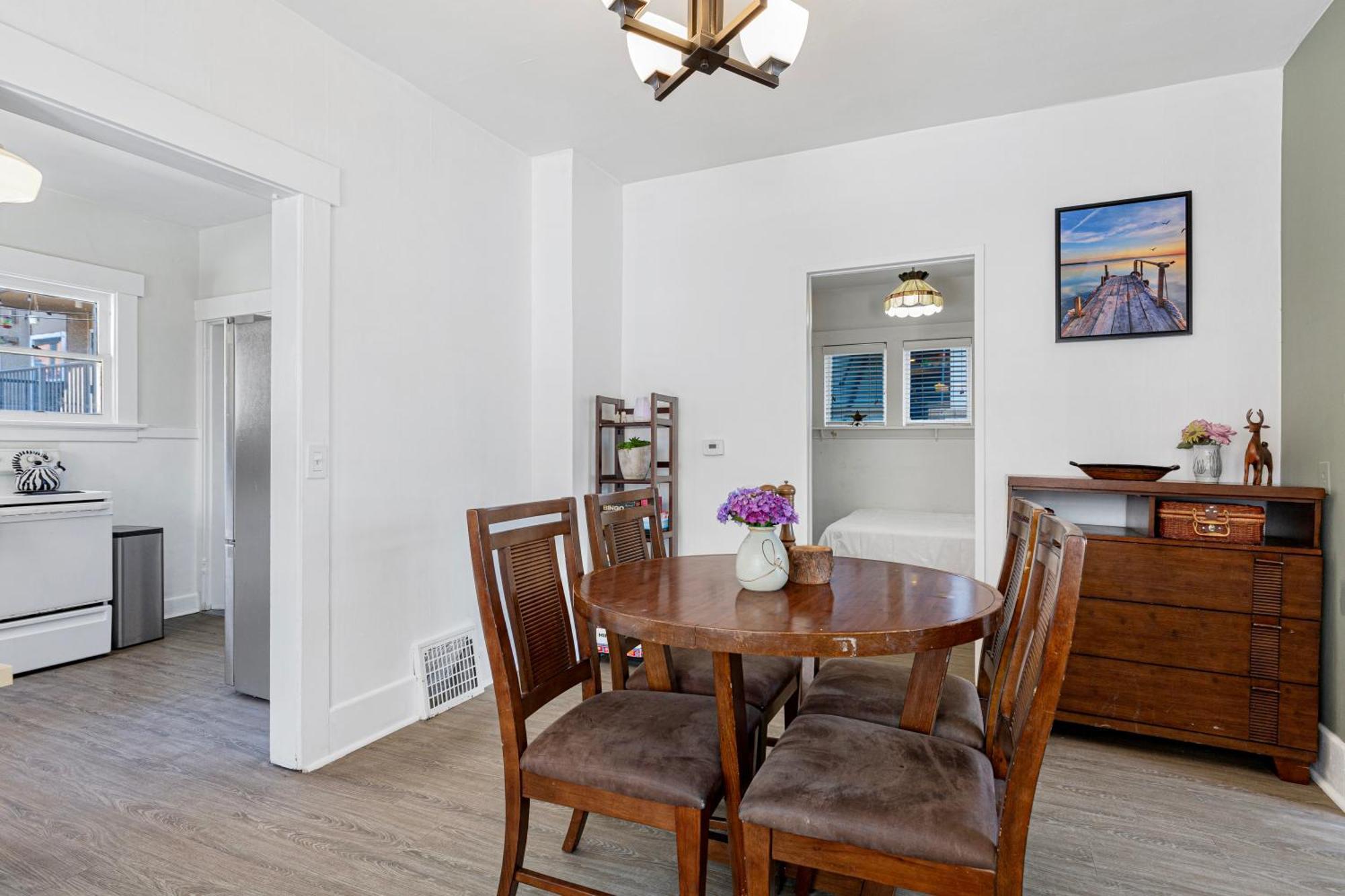 Vintage 3 Bedroom Home In Prime Eastlake Seattle With Private Parking エクステリア 写真