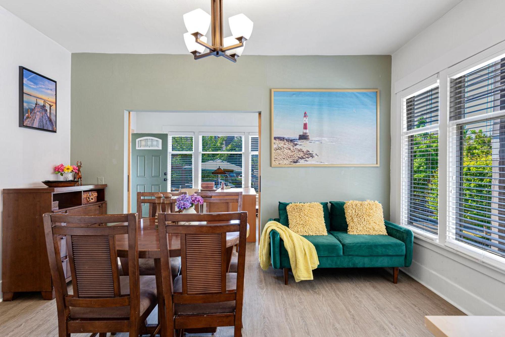 Vintage 3 Bedroom Home In Prime Eastlake Seattle With Private Parking エクステリア 写真